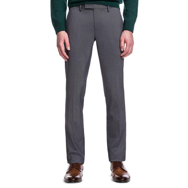 Stylowe obuwie do szarych spodni