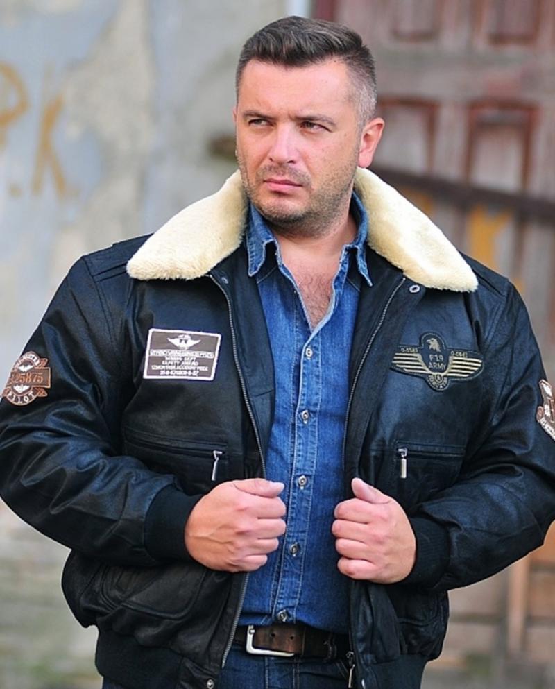 Czapki do kurtki pilotki