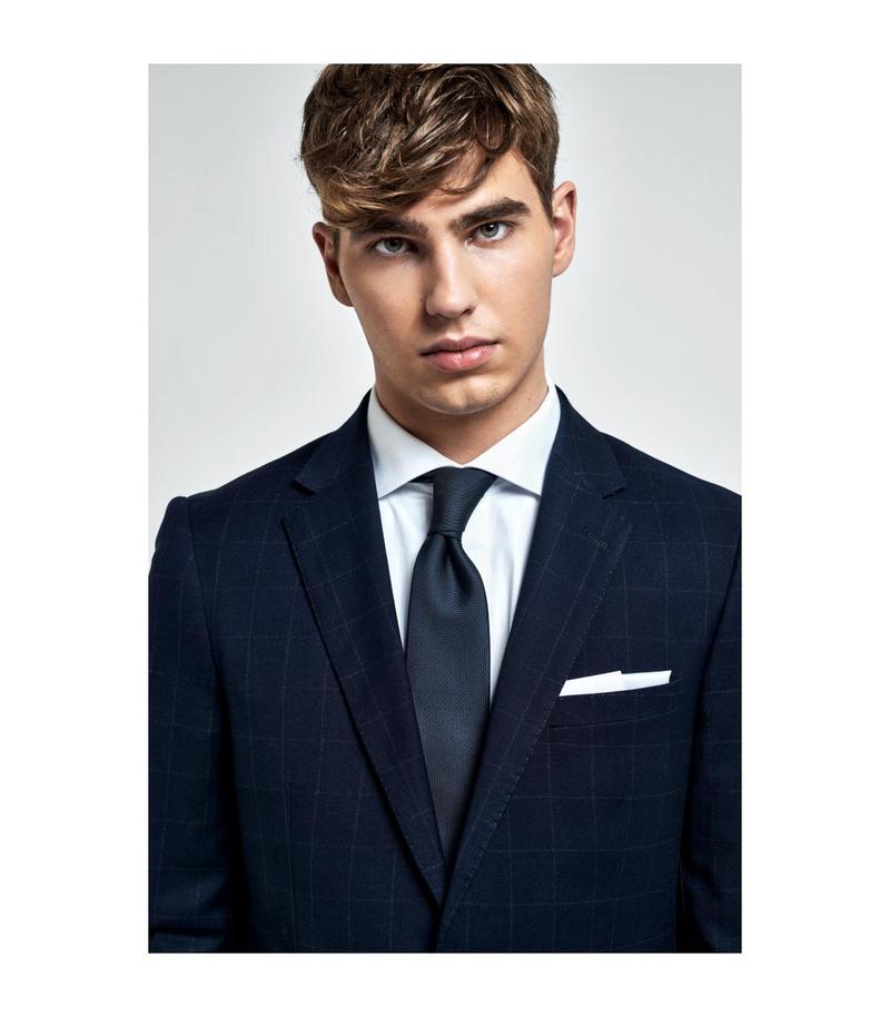 Dopasowanie garnituru do sylwetki