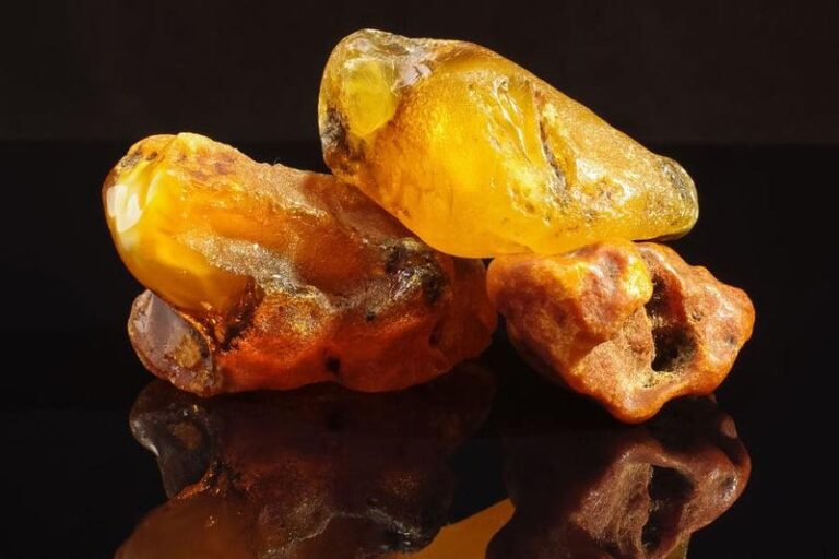 Naturalna biżuteria z bursztynu: odkryj niezwykłe właściwości tego kamienia
