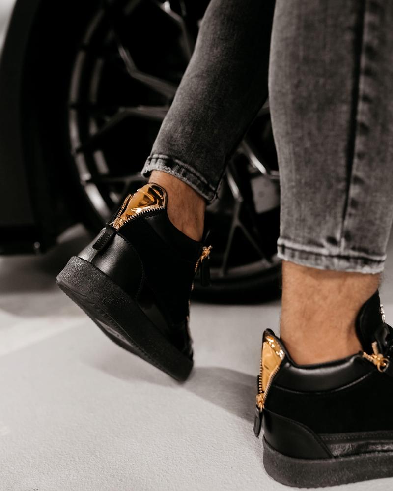 Materiały na buty męskie