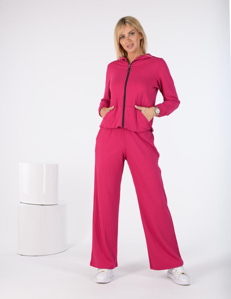 Stylowe komplety dresowe