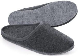 Klapki uniwersalne – idealne obuwie na różne okazje do każdej stylizacji