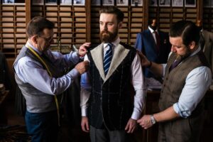 Odkryj Magię Szycia na Miarę – Idealne Dopasowanie dla Każdego Stylu