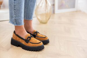 Odkryj trendy w damskim obuwiu na wiosnę 2025: Twój niezbędny przewodnik zakupowy