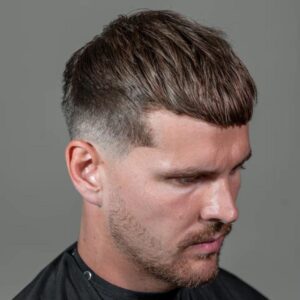 Stylowe fryzury na zakola, które dodają pewności siebie