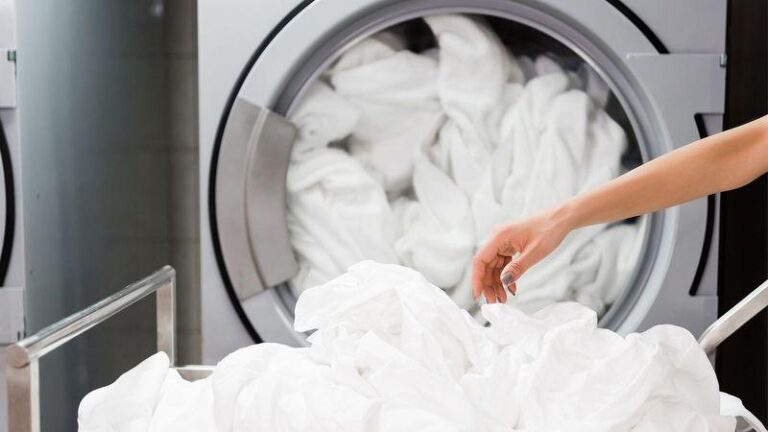 Czy wiesz, jak skutecznie prac białe pranie? Sprawdź teraz nasze porady!