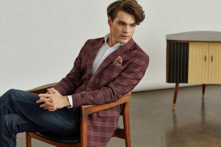 Idealne połączenie: jak wybrać marynarkę do jeansów?