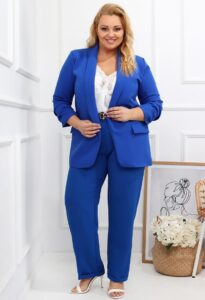 Garnitury w dużych rozmiarach: odkryj elegancję dla każdej sylwetki