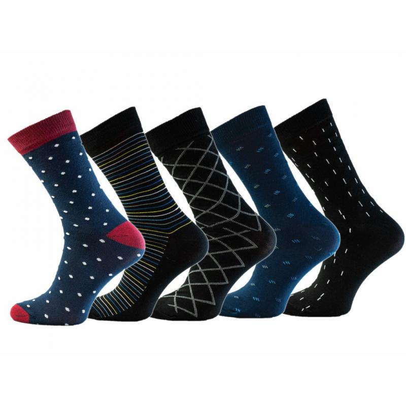 Jak wybrać idealne skarpetki do garnituru, aby dodać stylu Twojej elegancji?