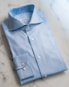 Odkryj tajniki: jak powstają eleganckie koszule z bawełny oxford