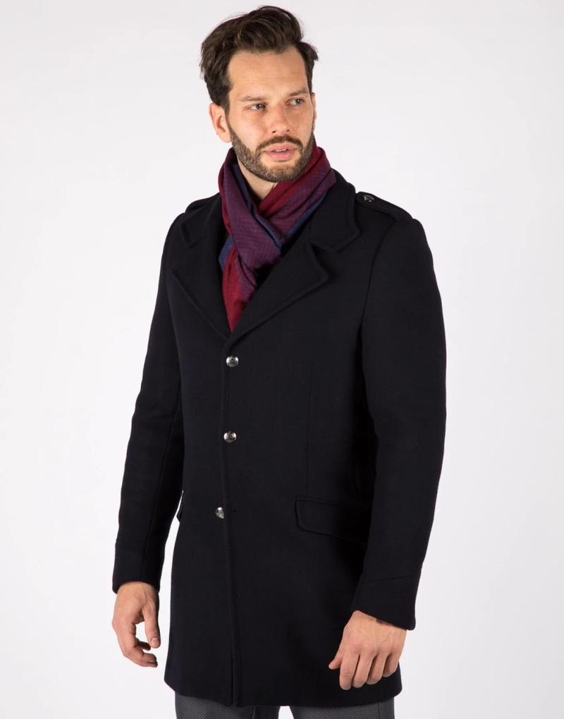 Elegancki i funkcjonalny męski płaszcz – na co zwrócić uwagę przy wyborze?