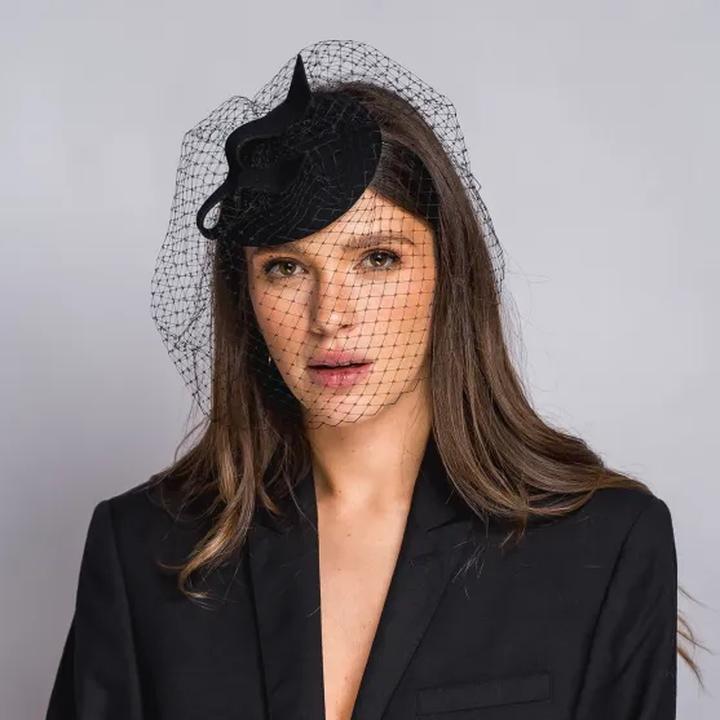 Stylowe wybory: jak się ubrać na pogrzeb z szacunkiem i klasą