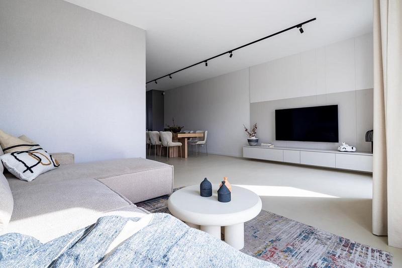 Jak stworzyć stylową i funkcjonalną garderobę w minimalistycznym wydaniu?