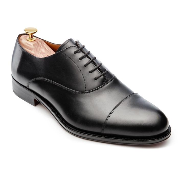 Nieprzemijająca elegancja: buty oxfordy, które zawsze są na czasie